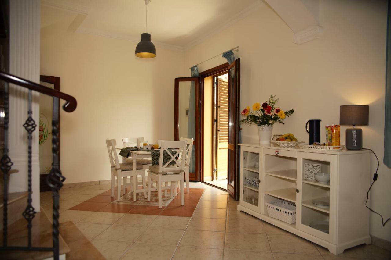 Bnb Donnalaura Carini Exterior foto